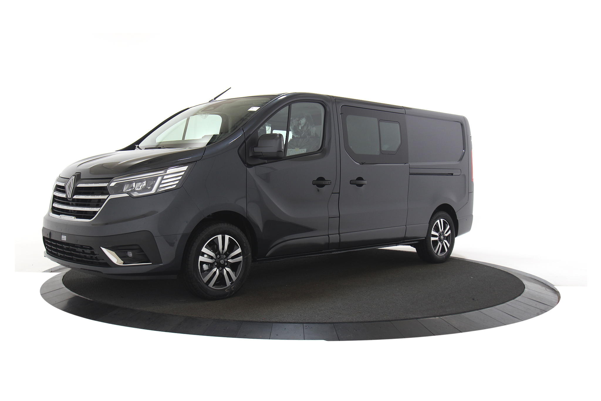 Renault Trafic L2H1 T29 DC dCi 170 EDC Extra – Gris Comete