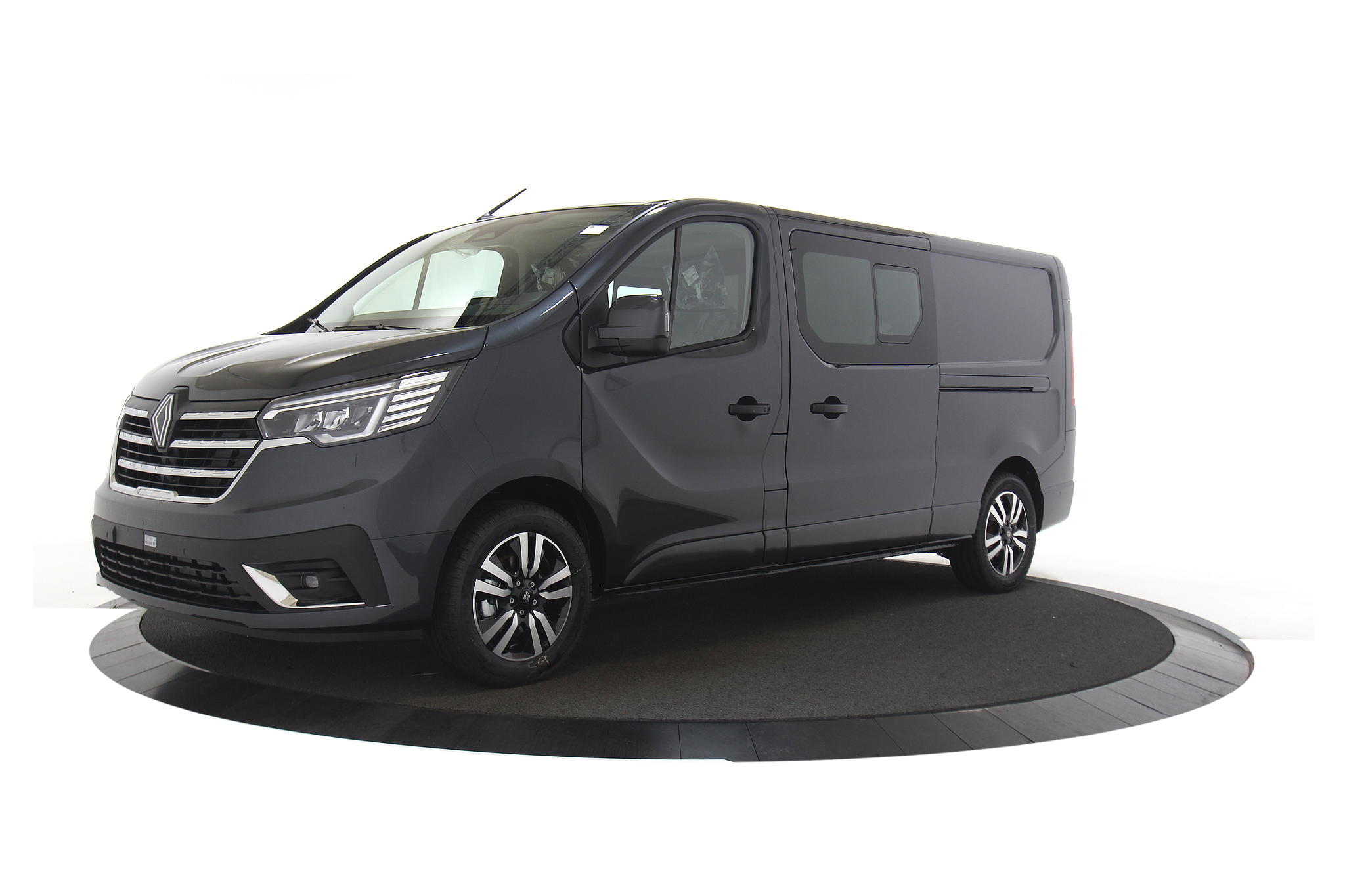 Renault Trafic L2H1 T29 DC dCi 170 EDC Extra – Gris Comete