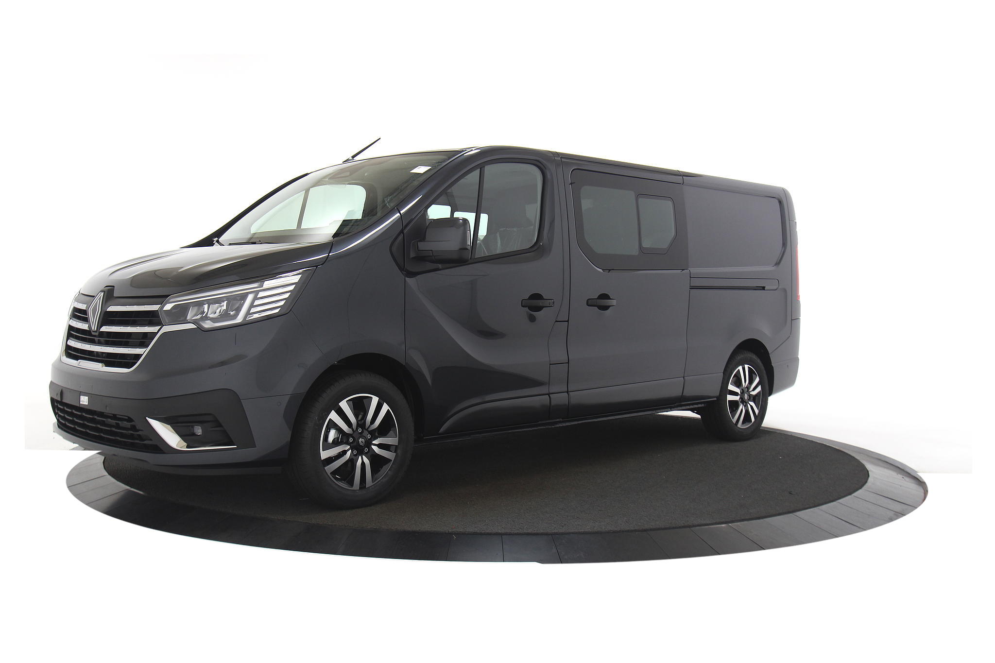 Renault Trafic L2H1 T29 DC dCi 170 EDC Extra – Gris Comete