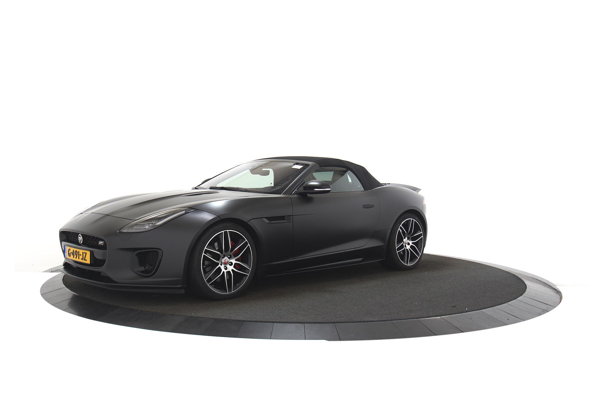 Jaguar F-TYPE 2.0T Chequered Flag