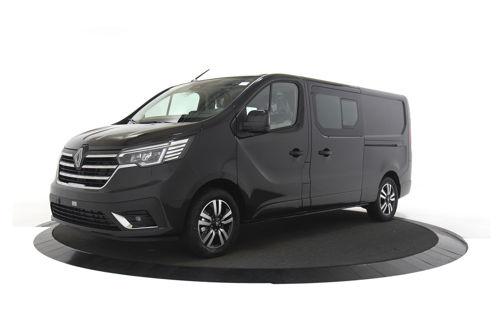 Renault Trafic L2H1 T29 DC dCi 170 EDC Extra – Noir Midnight