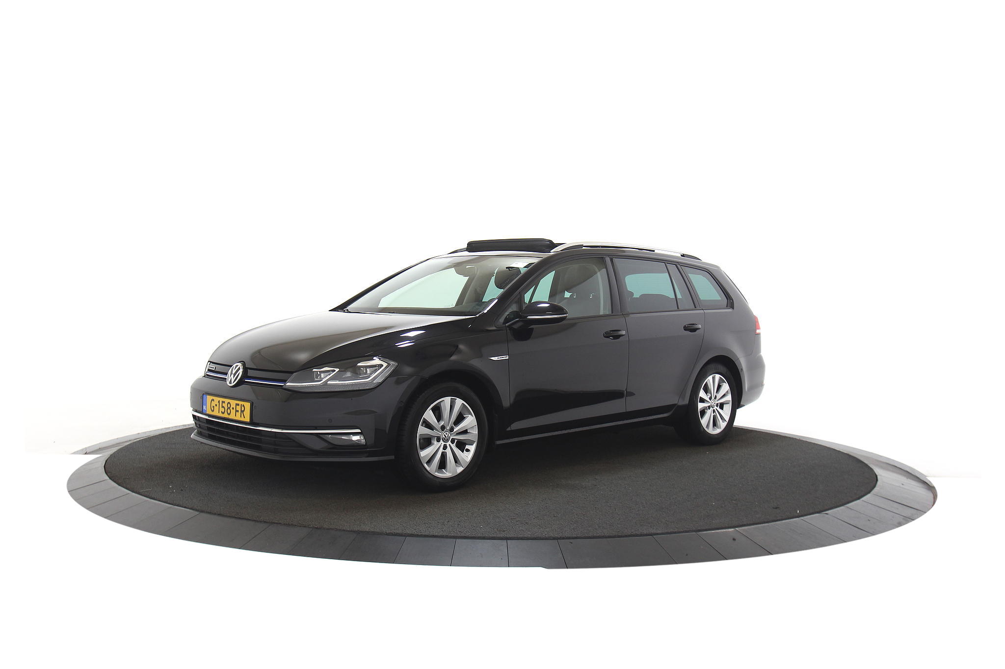 Volkswagen Golf Variant 1.5 TSI Highline virtual pano led