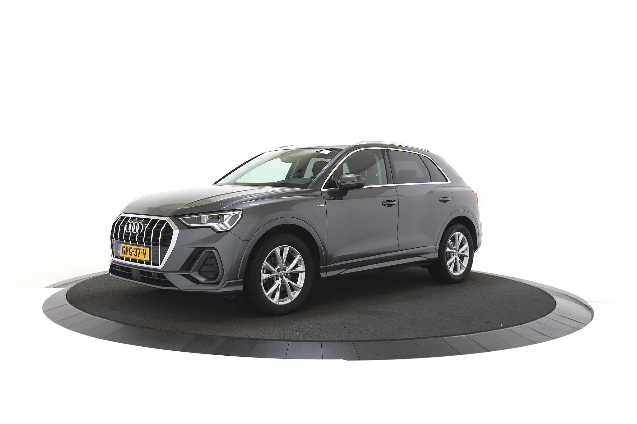 Audi Q3 35TFSI ACT S LINE