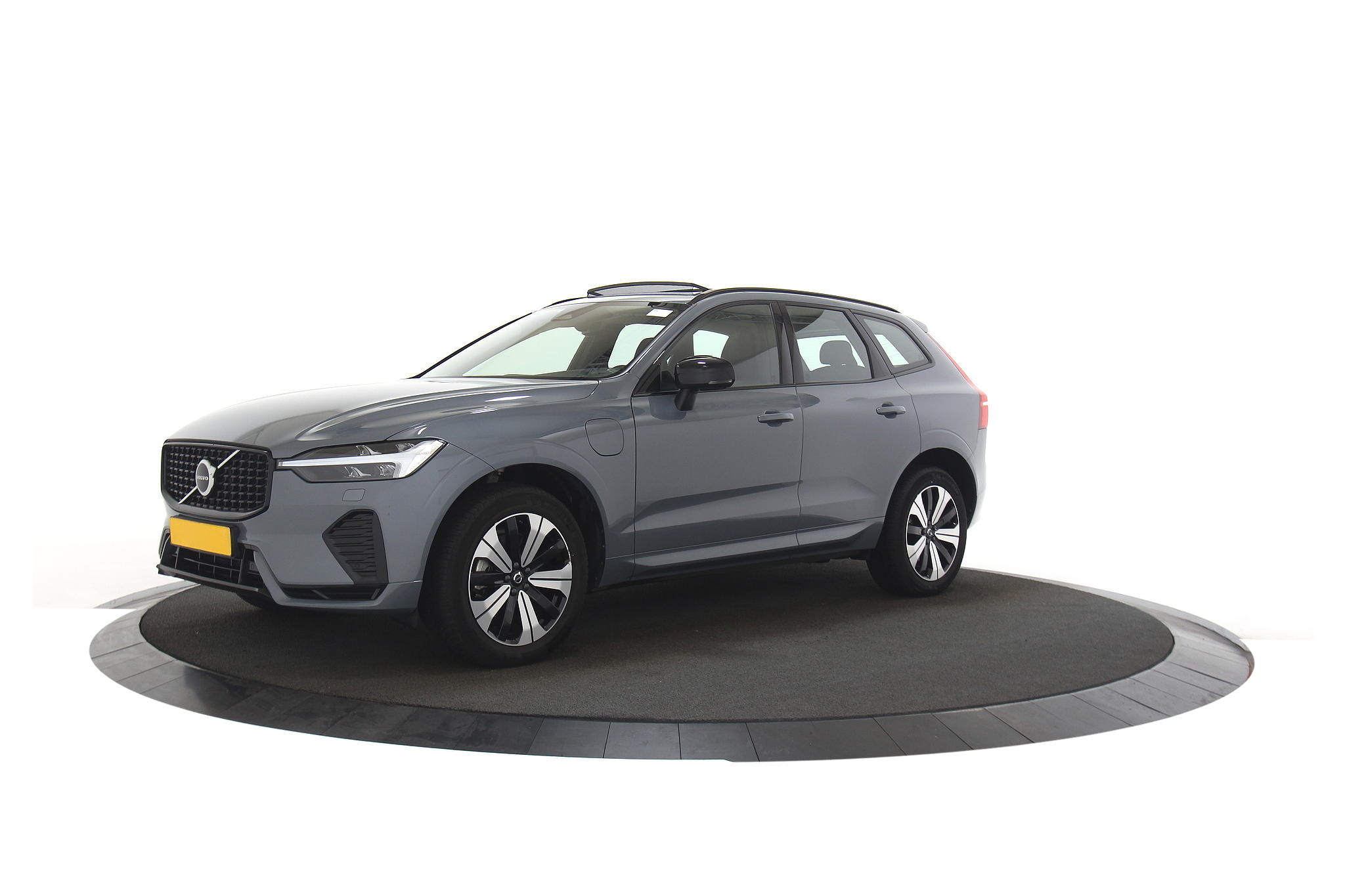 Volvo XC60 2.0 T6 Recharge LongRange Plus Dark |Pano|