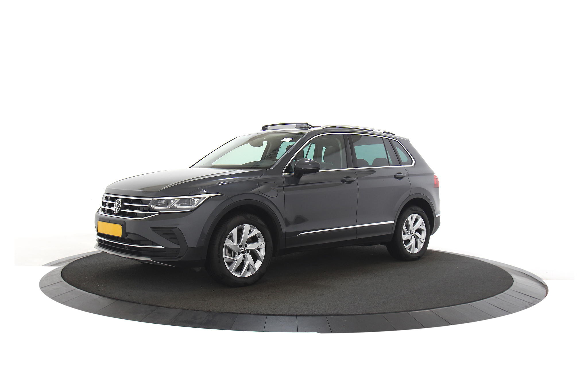 Volkswagen Tiguan 1.4 eHybrid Elegance|Leer|Panoramadak|