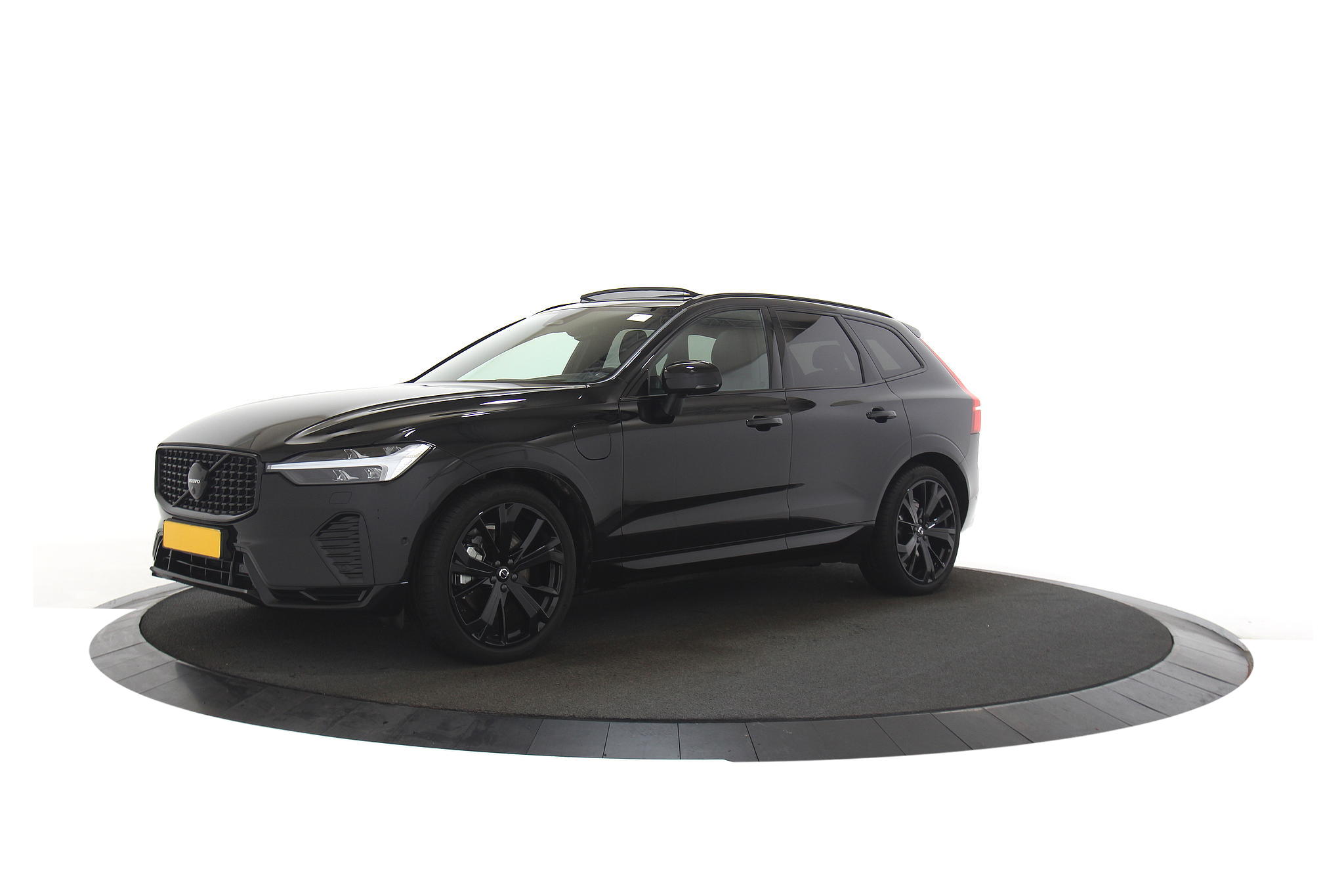 Volvo XC60 2.0 T6 Recharge Ultimate Dark