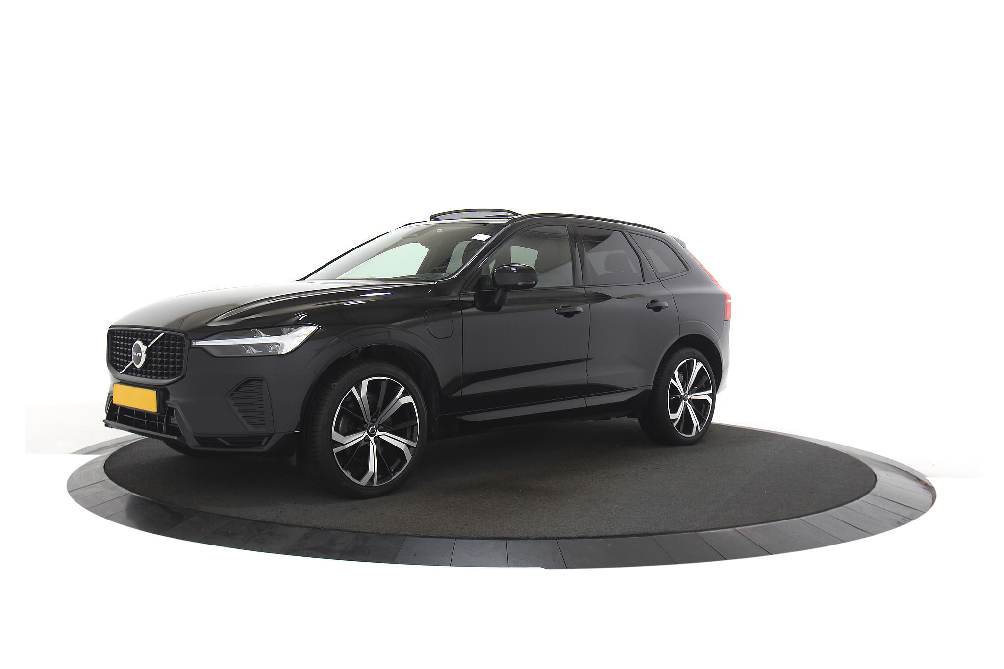 Volvo XC60 T8 Recharge Plus Dark