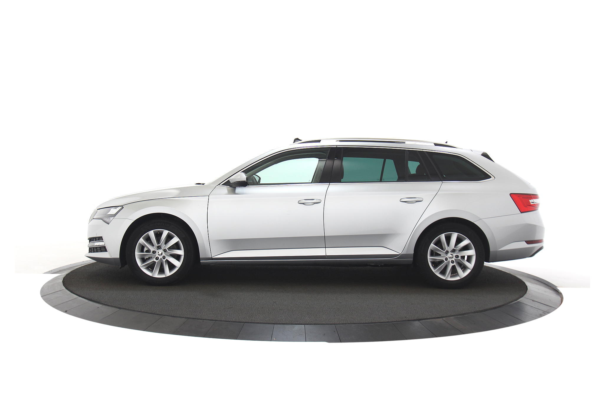 Skoda Superb Combi Business 1.4TSI PHEV 218 DSG, pano