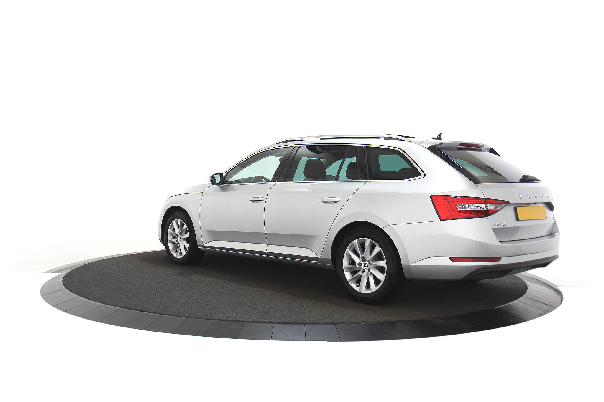 Skoda Superb Combi Business 1.4TSI PHEV 218 DSG, pano