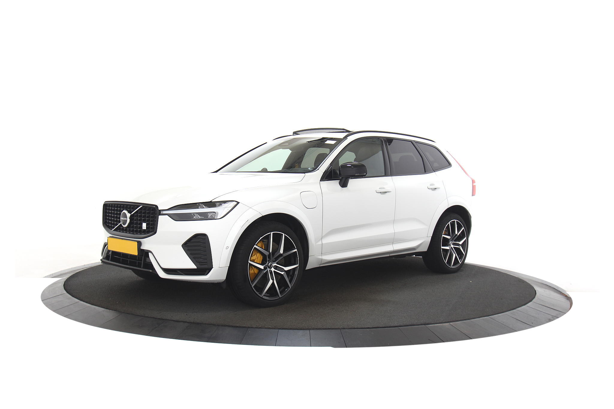 Volvo xc60 T8 Recharge Polestar Engineered