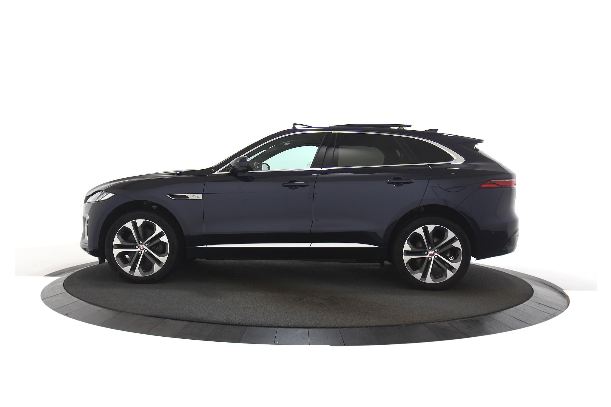 Jaguar F-Pace 2.0 P400e PHEV R-Dynamic HSE  SVR Kuipstoelen