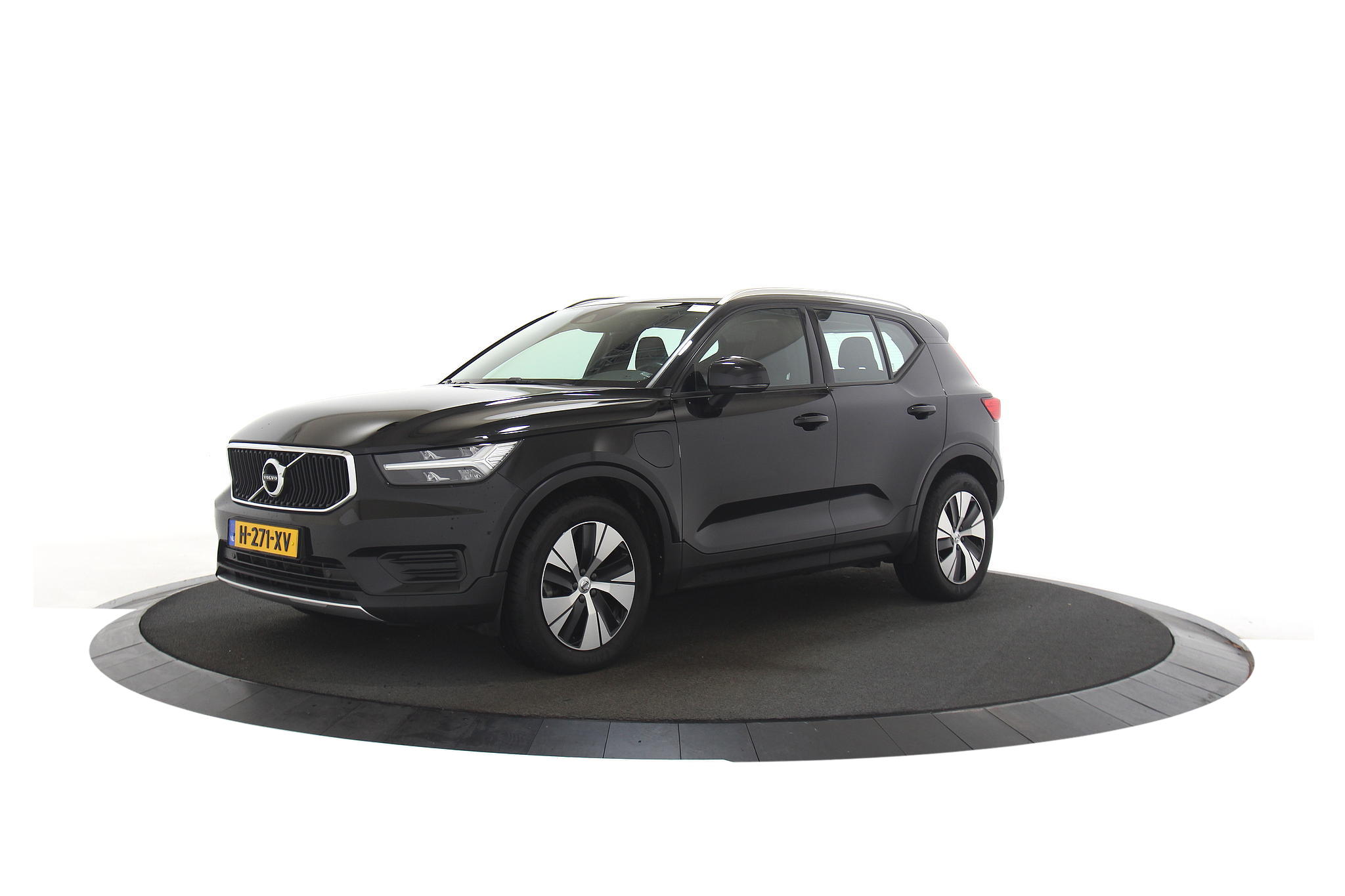 Volvo XC40 1.5 T5 Twin Engine Momentum Pro