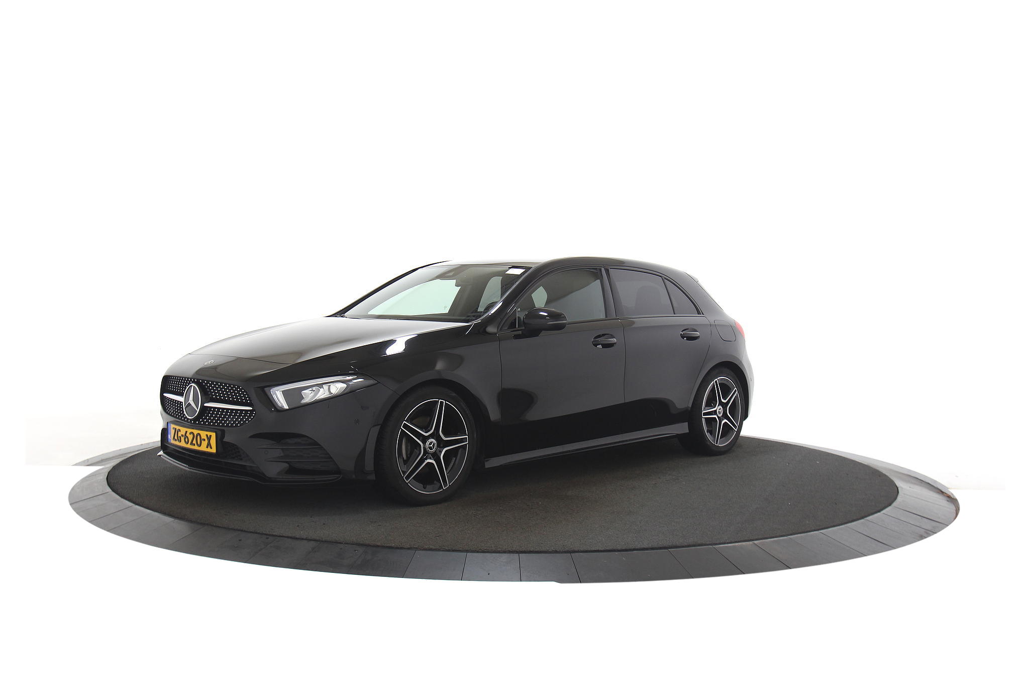 Mercedes-Benz A-klasse 180 Business Solution AMG Night Upgrade