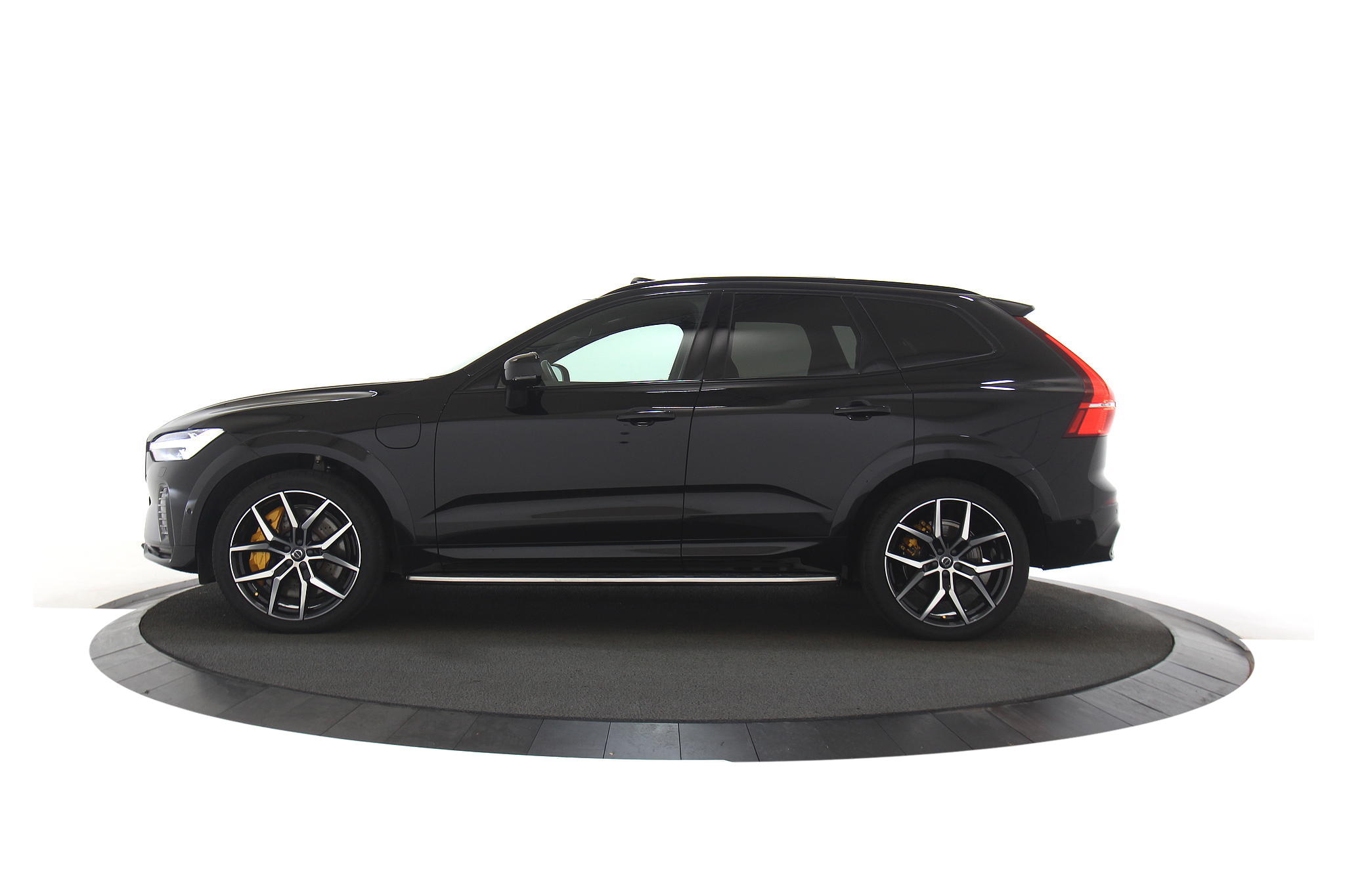 Volvo XC60 2.0 T8 Recharge Polestar Engineered Long Range |Bowers&Wilkins|Trekhaak|