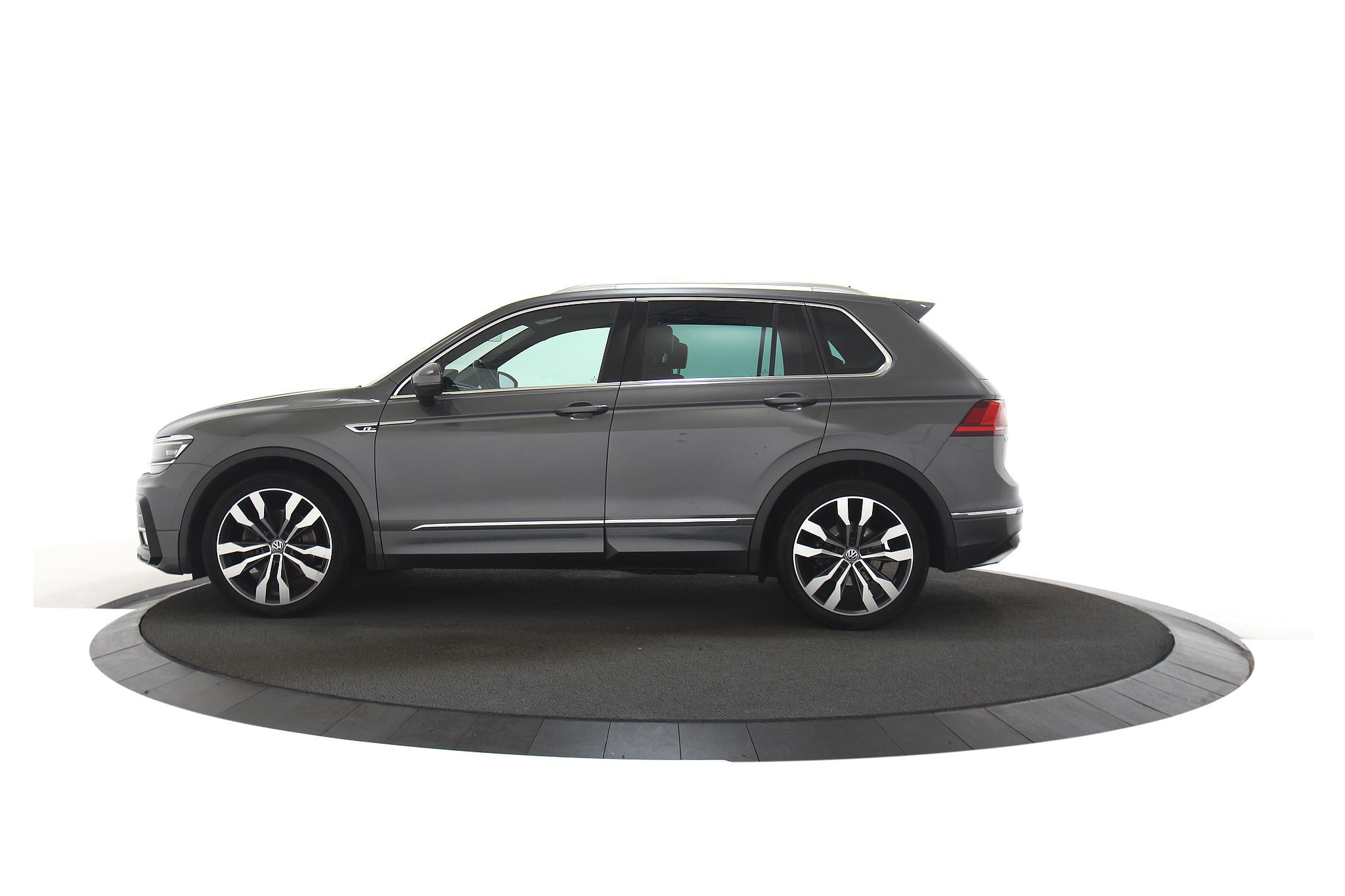 Volkswagen Tiguan 2.0 TSI 4Motion AUT R-Line 2x ACC HUD