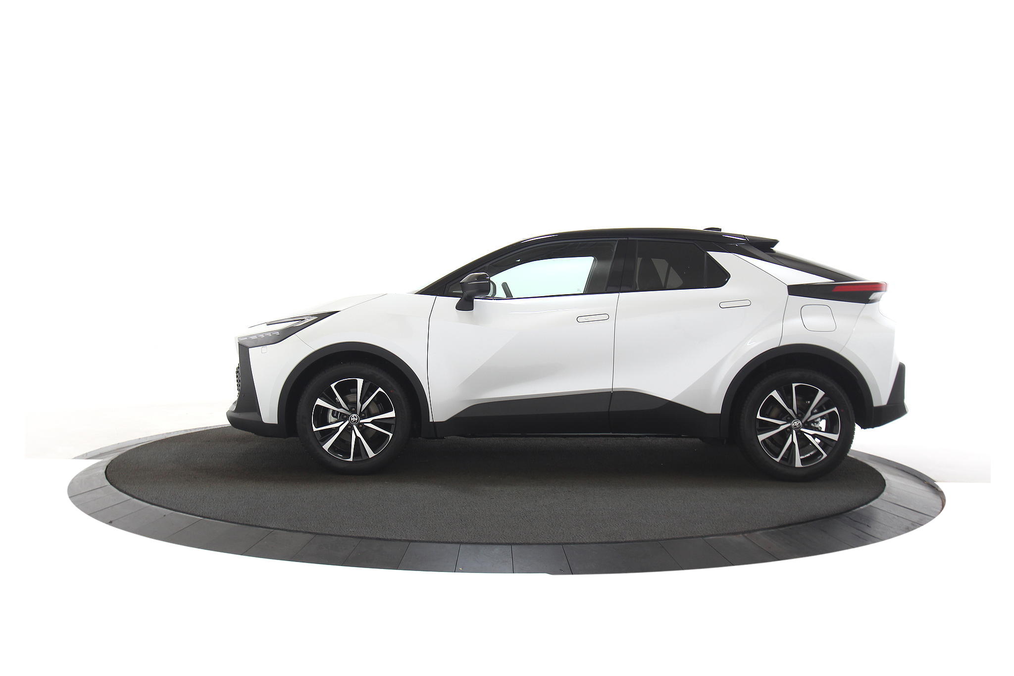 Toyota C-HR 1.8 Hybrid 140 First Edition Bi-Tone