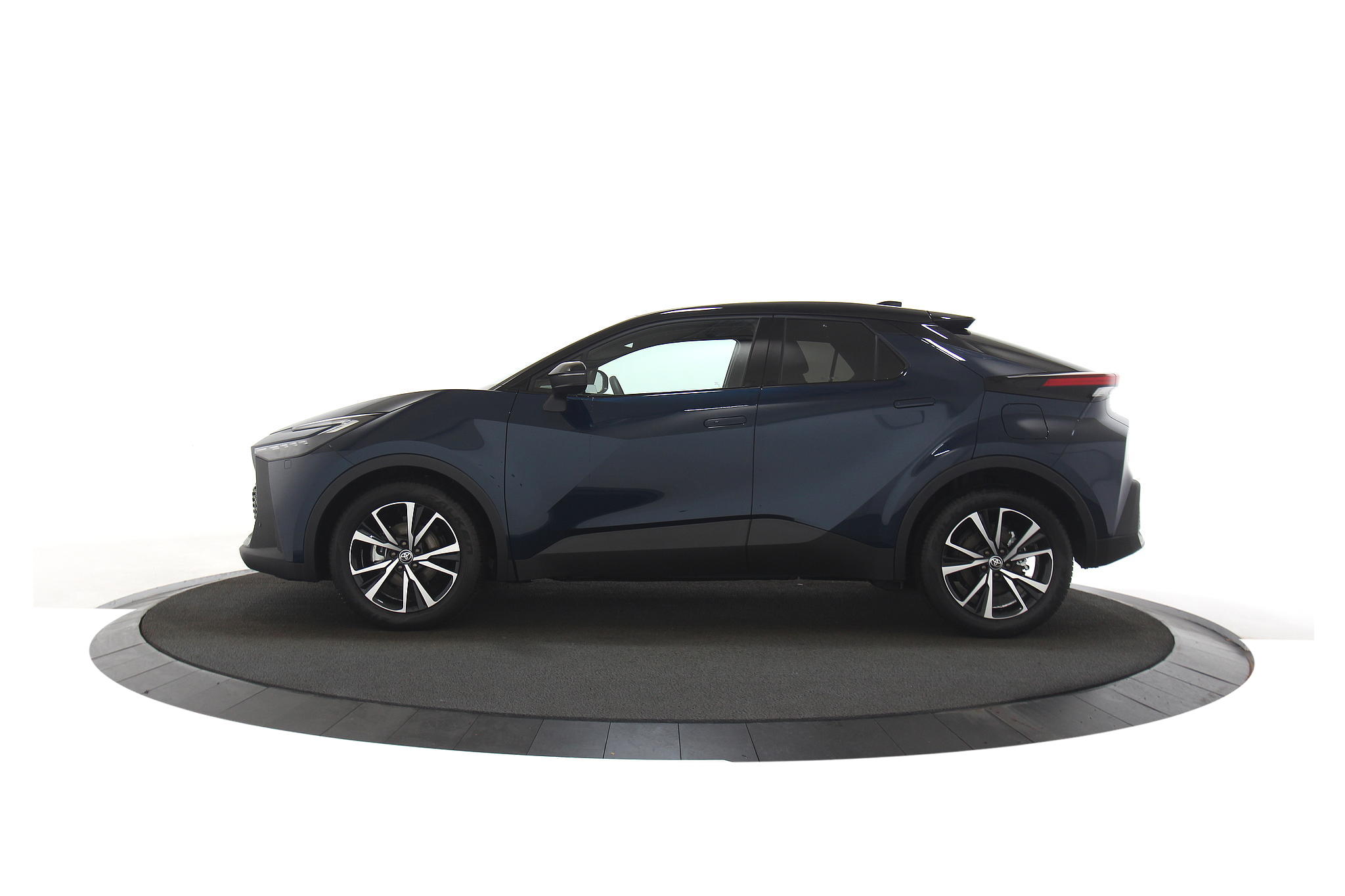 Toyota C-HR 1.8 Hybrid 140 First Edition Bi-Tone