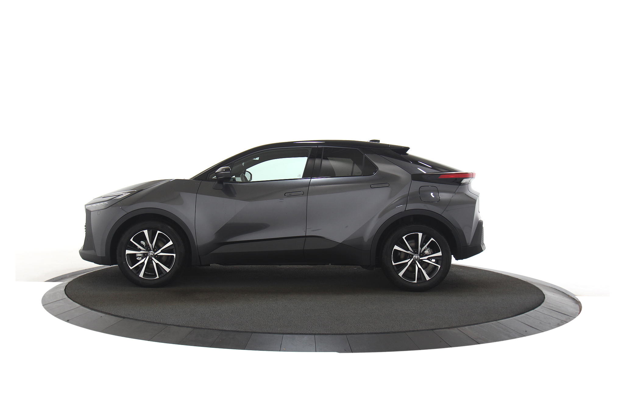 Toyota C-HR 1.8 Hybrid 140 First Edition Bi-Tone