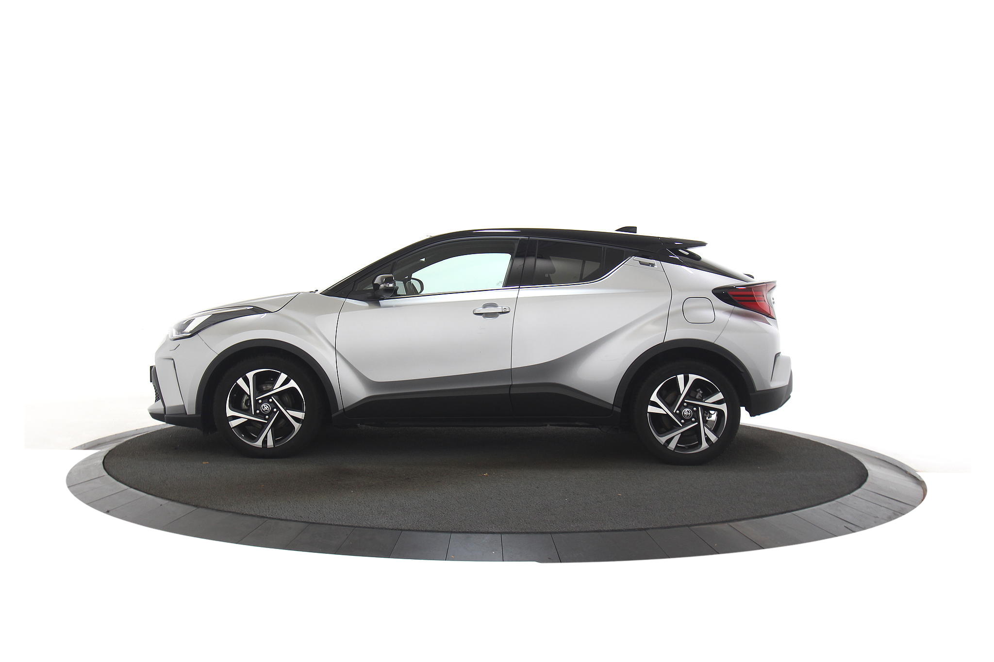 Toyota C-HR 1.8 Hybrid Dynamic |Navi|Camera|Dodehoek|PDC V+A|Stoelverwarming|