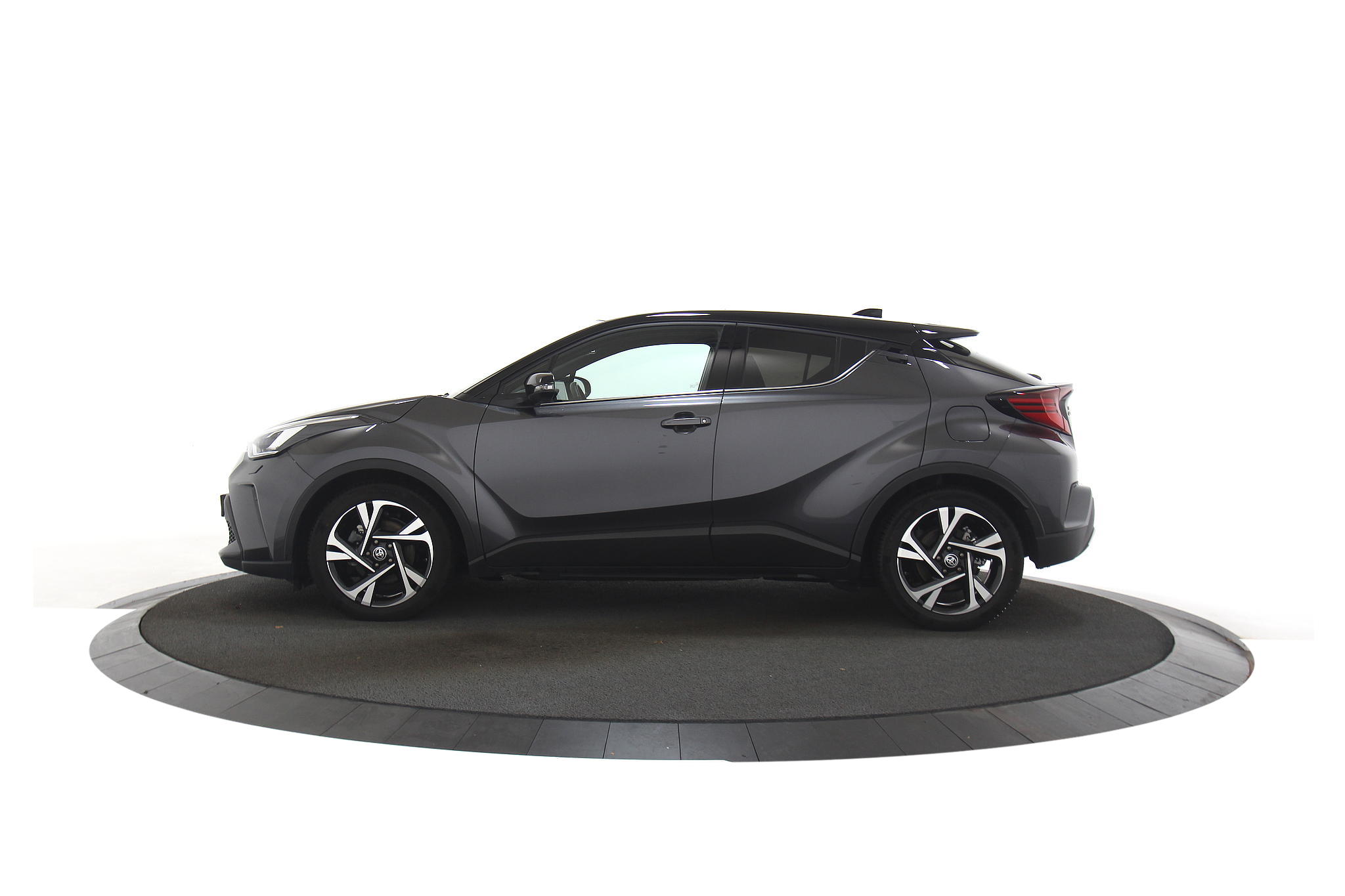 Toyota C-HR 2.0 Hybrid Dynamic |Navi|Camera|Dodehoek|PDC V+A|Stoelverwarming|