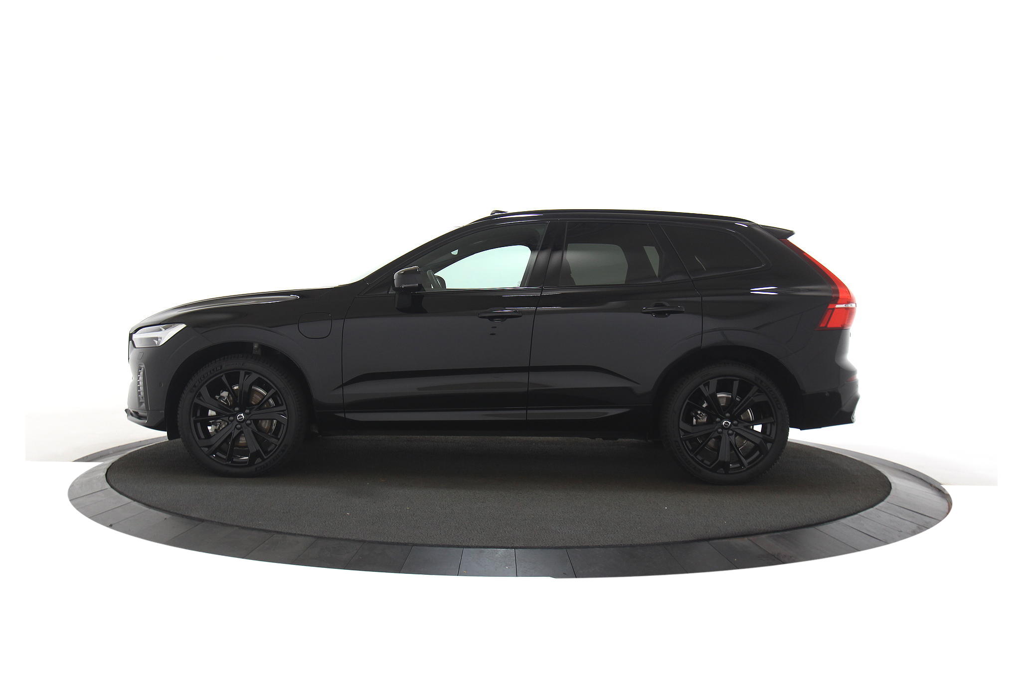 Volvo XC60 2.0 T8 Plug-in hybrid AWD Plus Black Edition