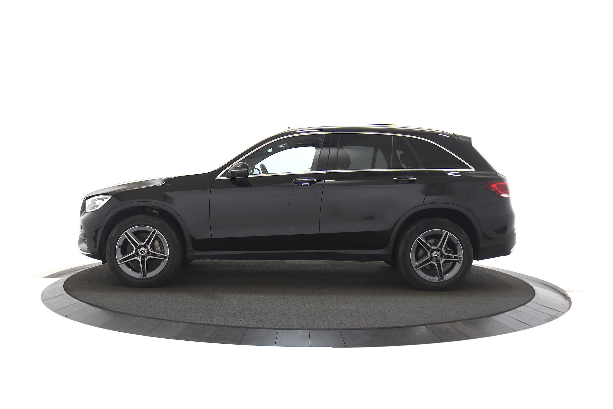 Mercedes-Benz GLC 300e AMG-Line 4Matic|Pano|HuD|Virtual cockpit|