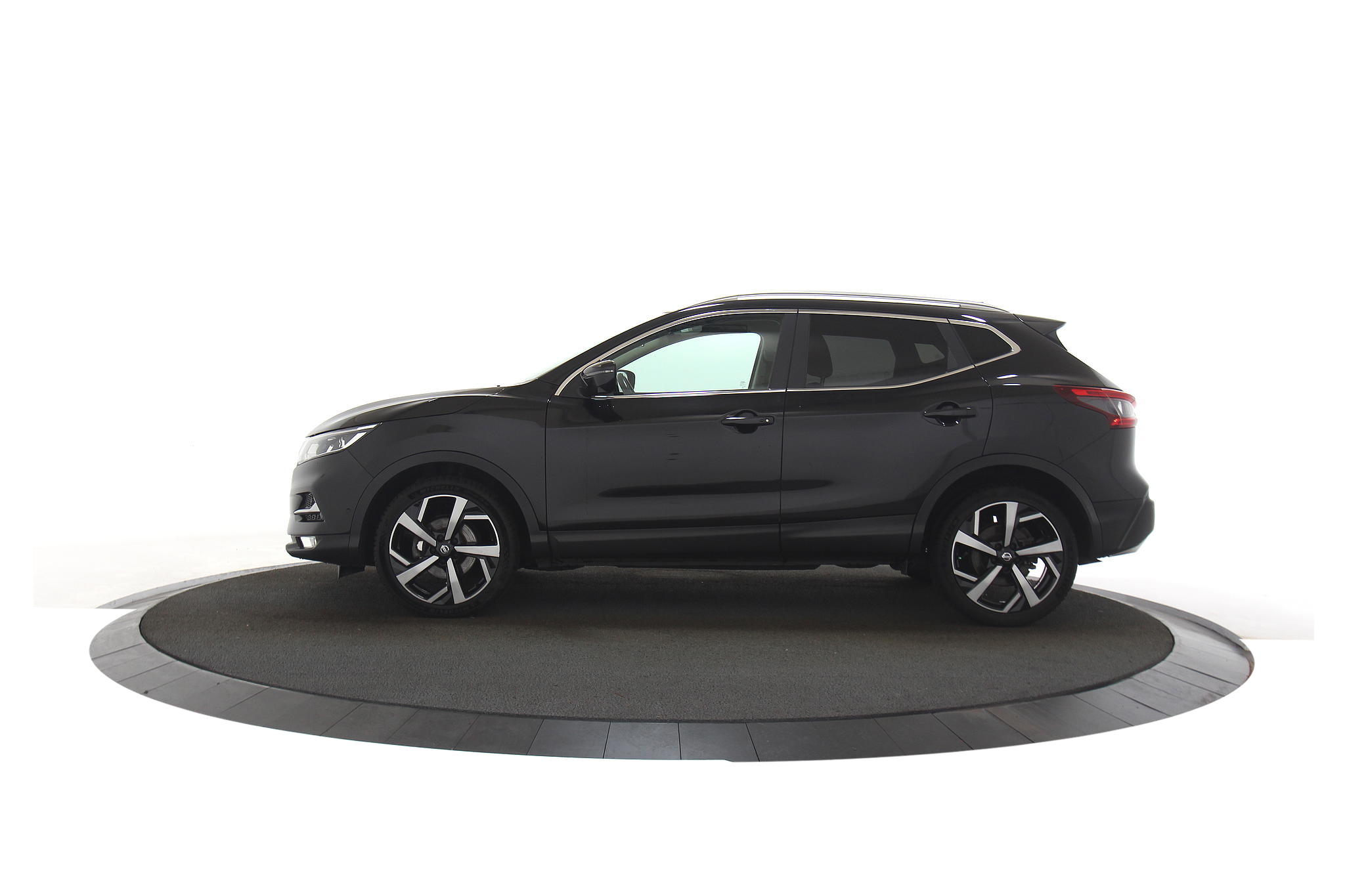 Nissan Qashqai 1.3 DIG-T Tekna +