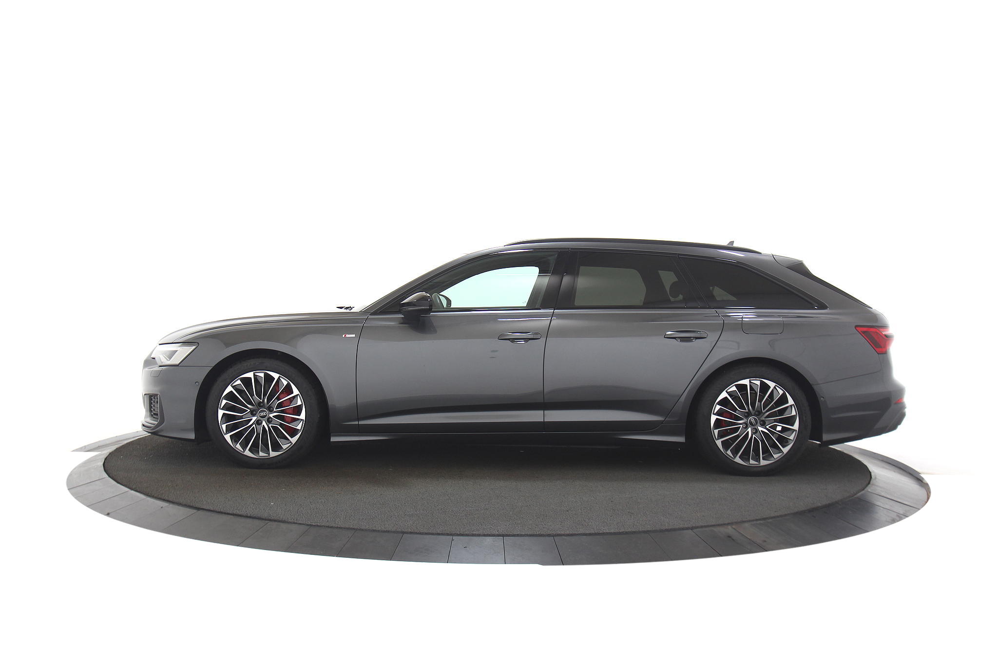 Audi A6 Avant 55 TFSIe Quattro S-Line