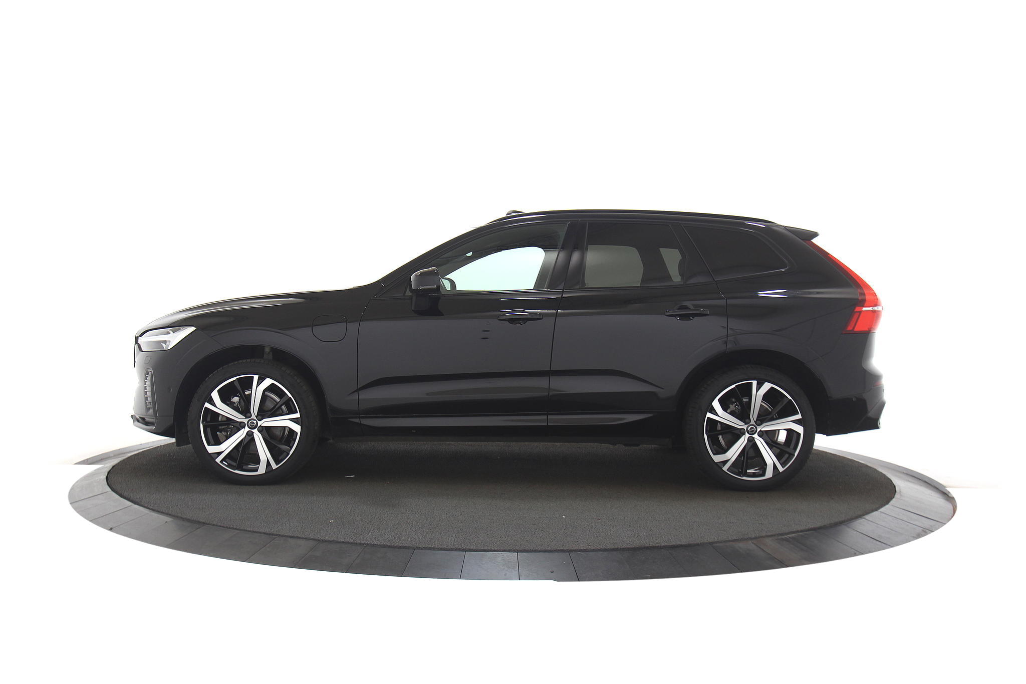 Volvo XC60 2.0 T6 Recharge Plus Dark |H&K|Memory|Trekhaak|