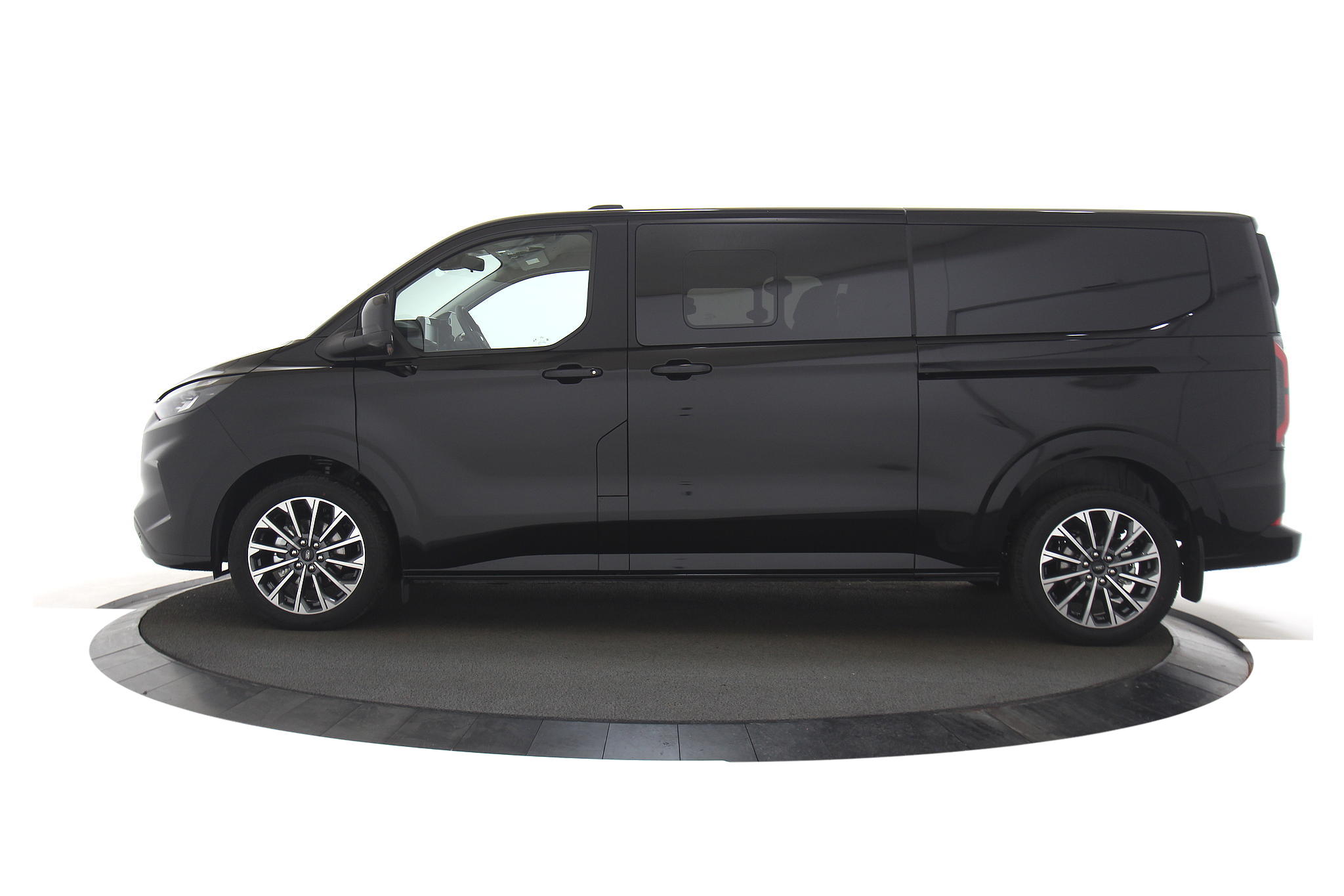 ford TOURNEO CUSTOM 320 2.0 TDCI 170 L2H1 Titanium X DC | Leder 360cam Trekhaak