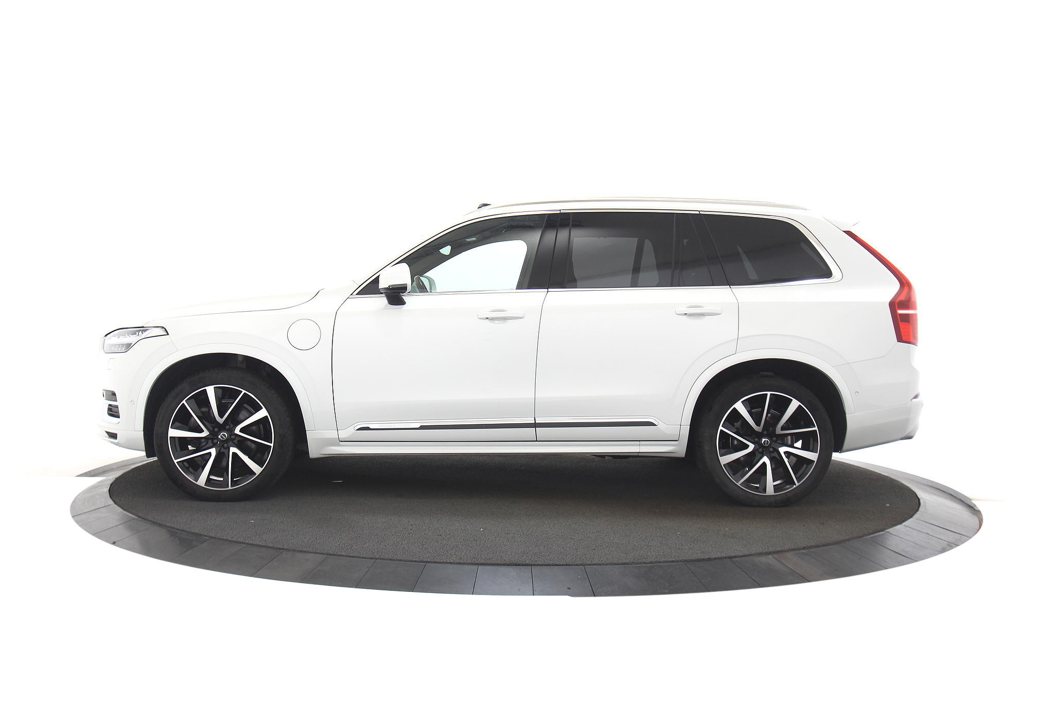 Volvo XC90 T8 Recharge AWD Inscription Pano Luchtvering 7P Stoelverwarming Trekhaak