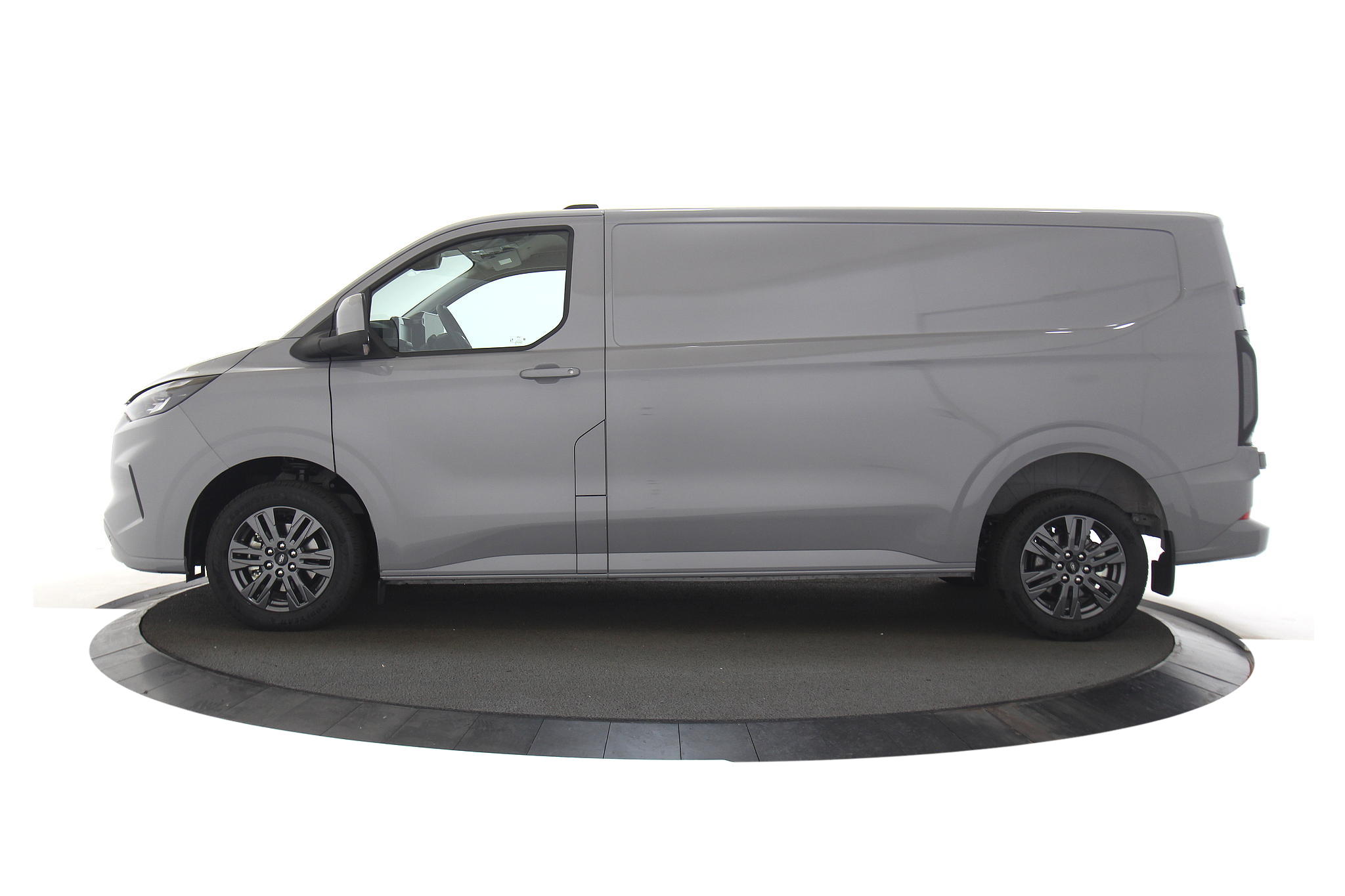 Ford Transit Custom 320 2.0 TDCI L2H1 Limited