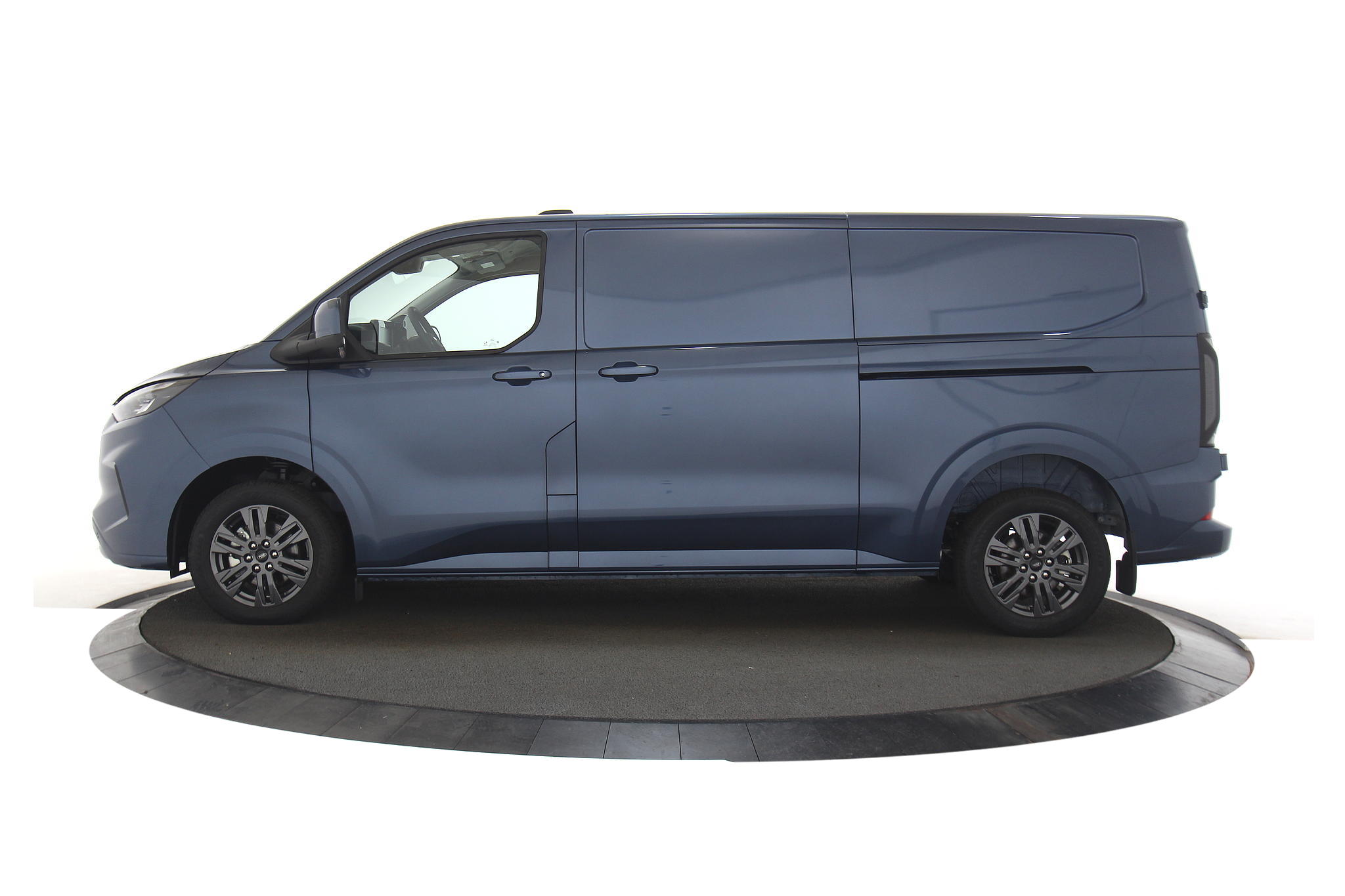 Ford Transit Custom 320 2.0 TDCI L2H1 Limited