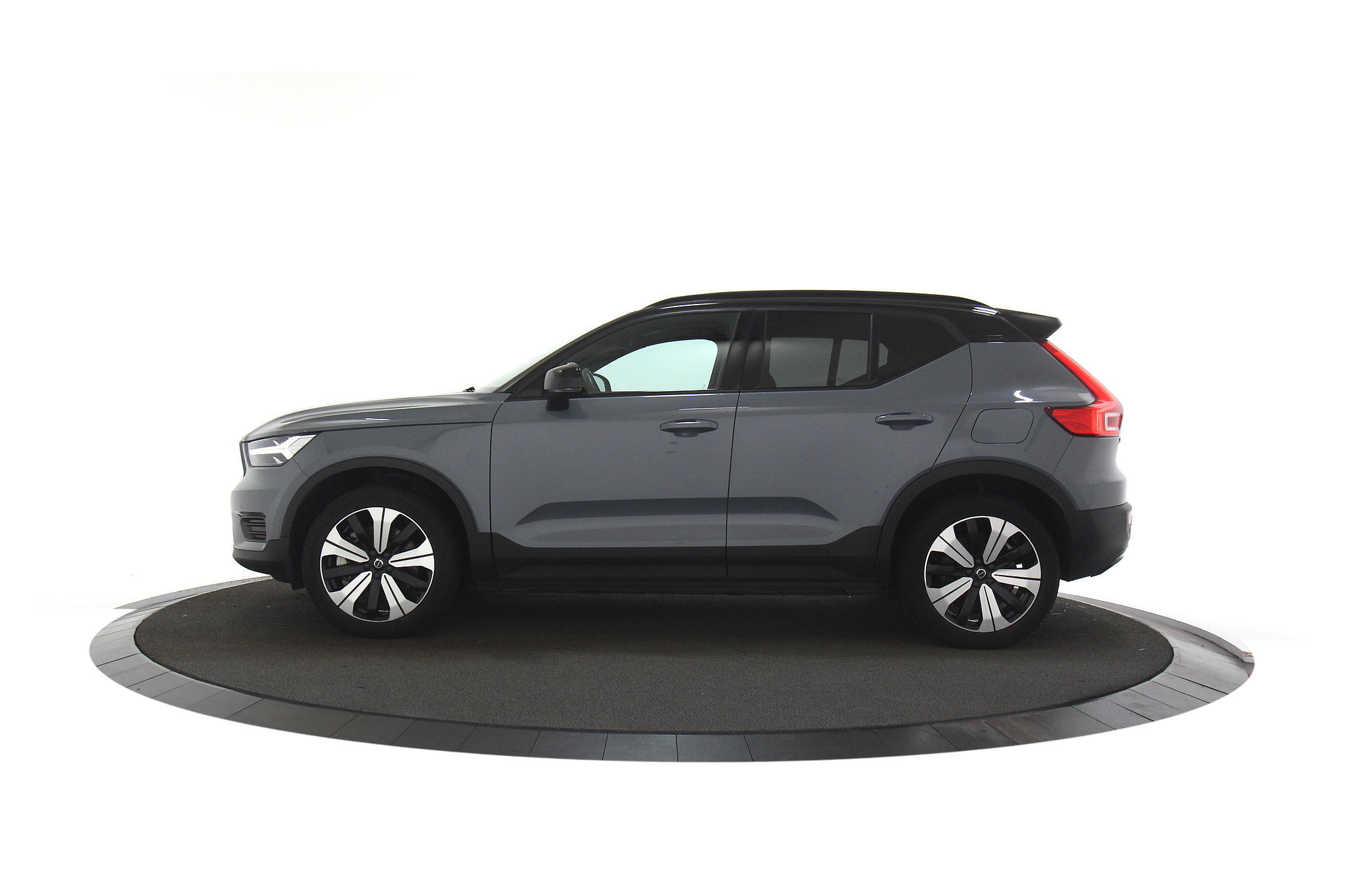 Volvo XC40 Core Recharge Pure Electric 2WD |Stoelverwarming|Camera|