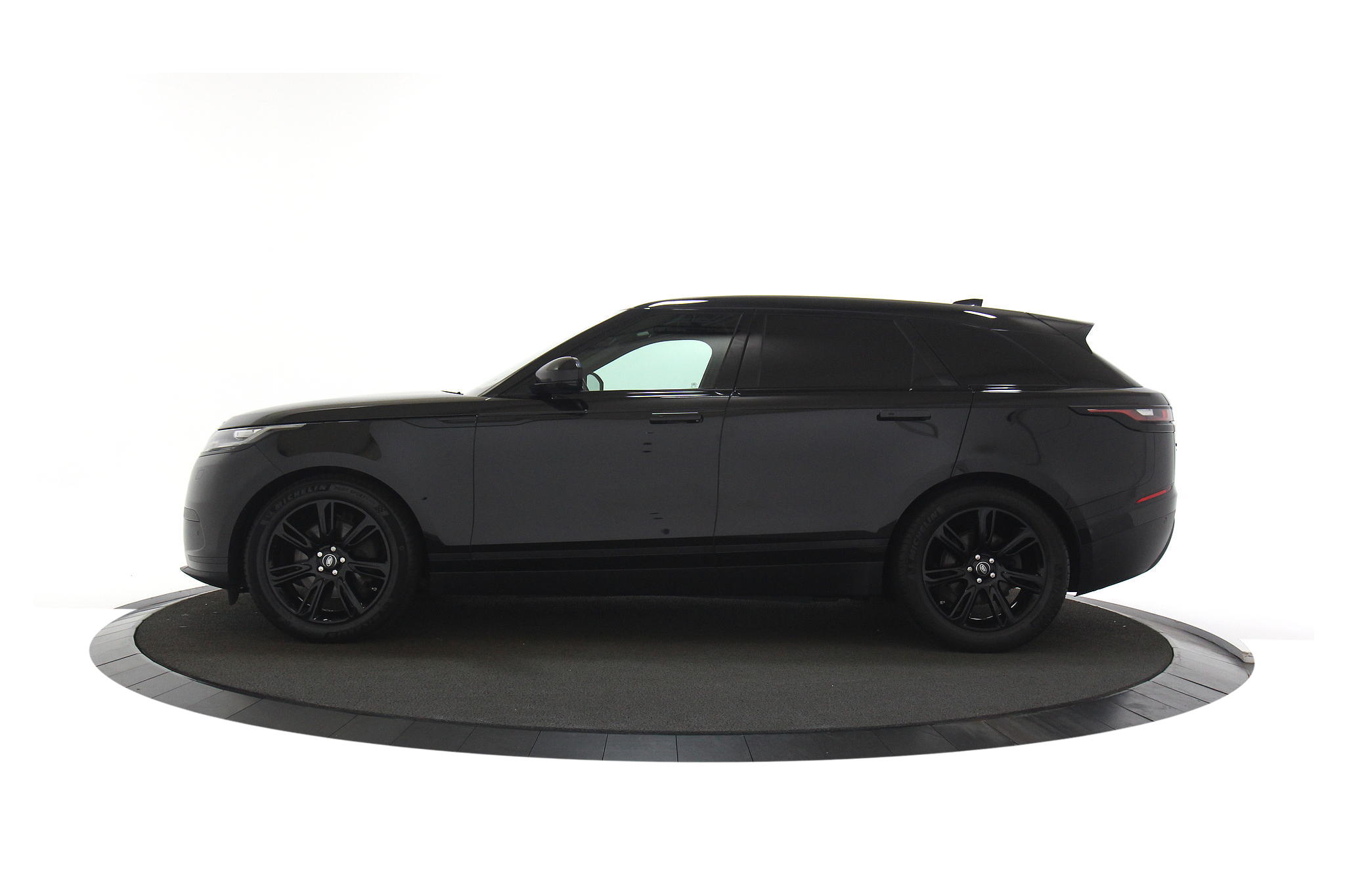 land rover RANGE ROVER VELAR 3.0 V6 AWD Dynamic Panoramadak|Meridian| Grijs Kenteken