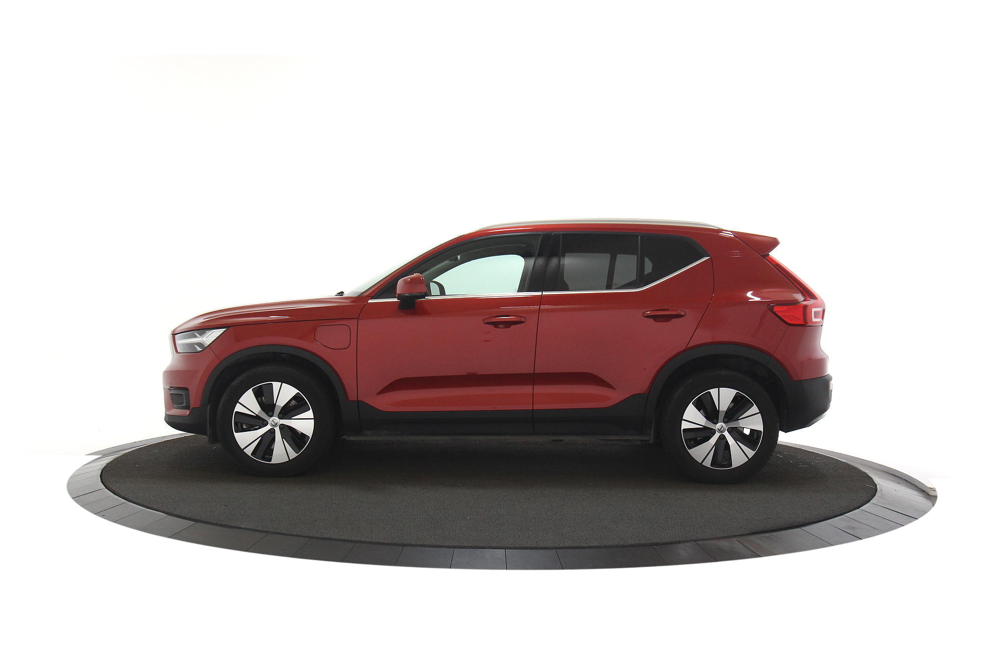 Volvo XC40 T5 Recharge Inscription Express. H&K