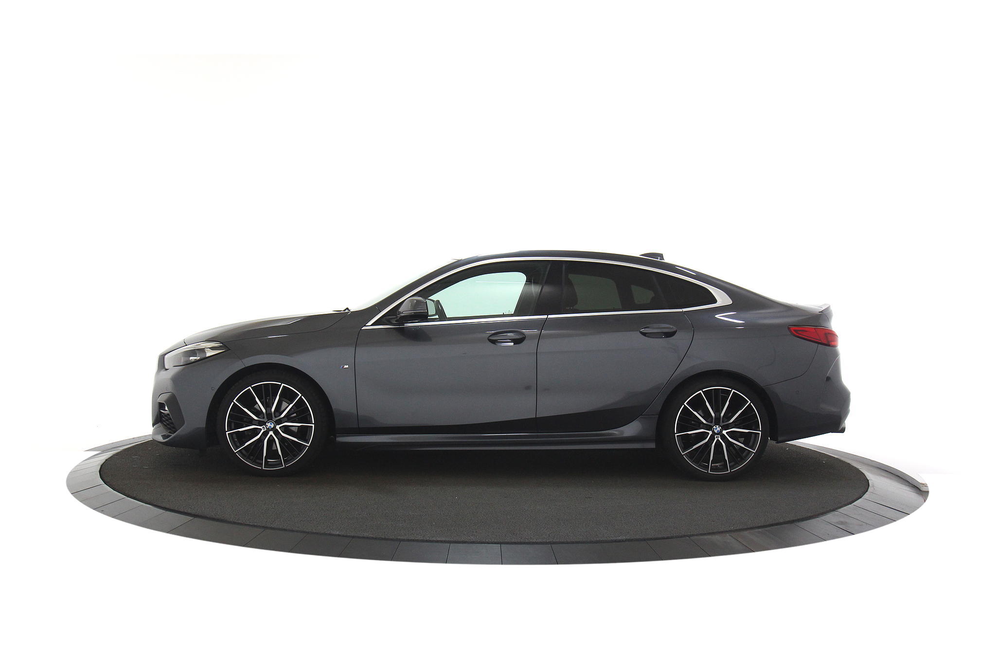 BMW 2-serie Gran Coupé 218i High Executive M-Sport | Volleder Stoelverwarming 19 LMV | NL auto